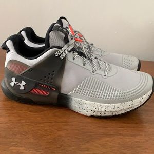 NWOT Men’s Under Armour Apex Training Sneakers
